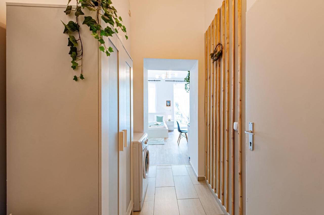 My City Apartment- Vienna Jungle Room Екстер'єр фото